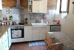 VERNIO TERRATETTO 3 CAMERE RISTRUTTURATO CON RESEDE